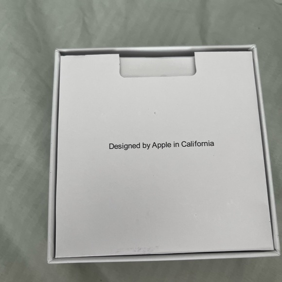 Selling AirPods Pro’s Gen 2 - Picture 7 of 8
